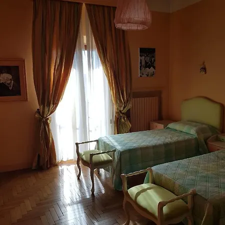 Borgo Antico 3* Porto San Giorgio